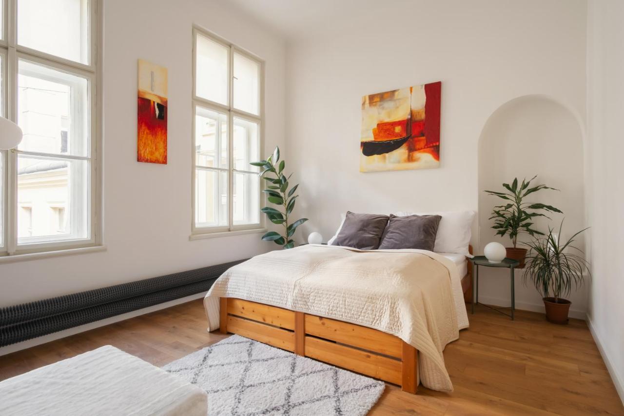 Prague Days - Spacious Designer Studios In City Center - Powder Tower Exterior photo
